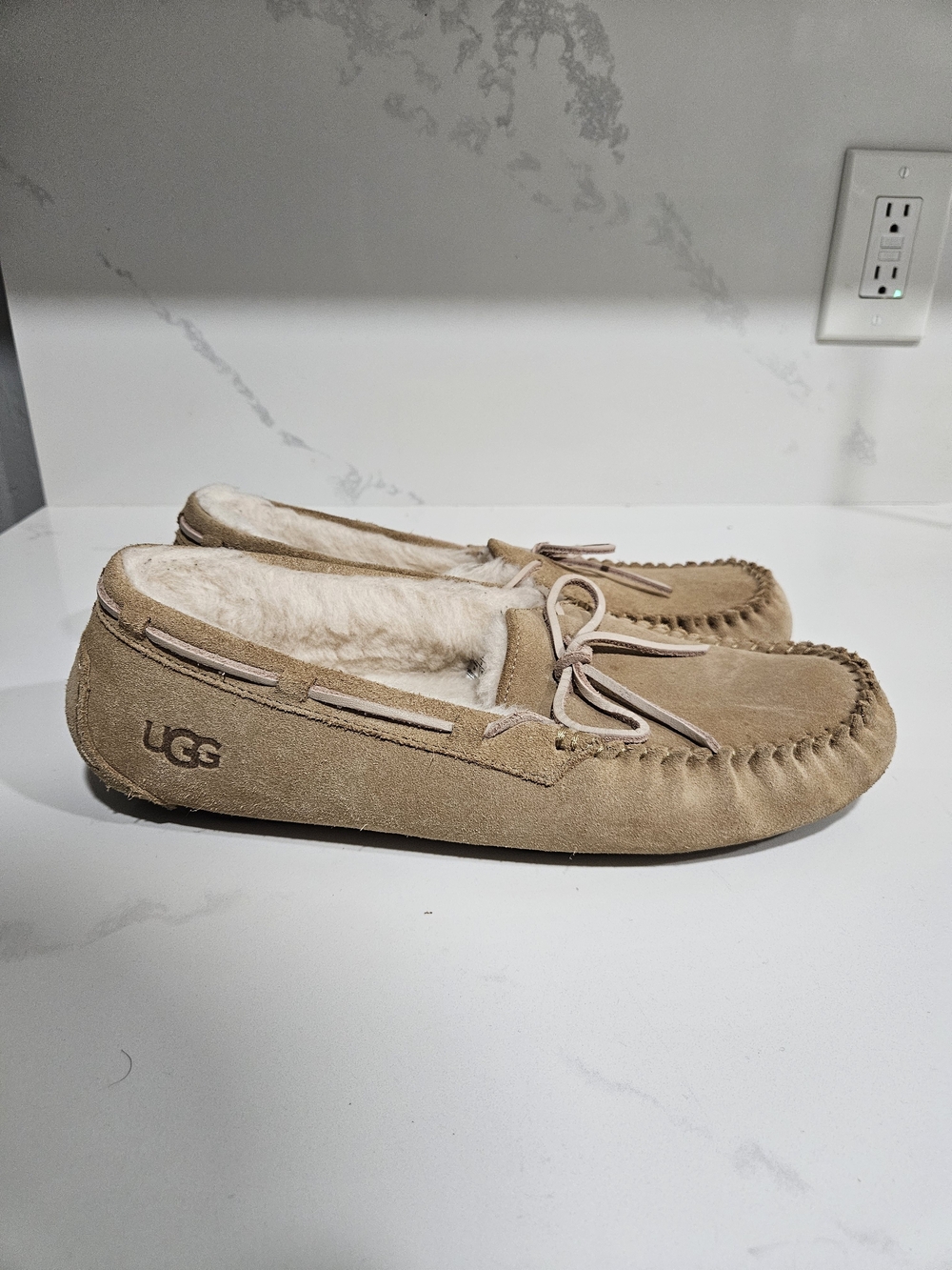 Ugg Dakota Tab Moccasins S/N 1107749 Women's Size US 11 Uk 9 EUR 42